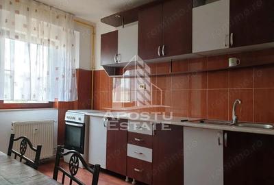Apartament cu 3 camere decomandat, mobilat în Soarelui