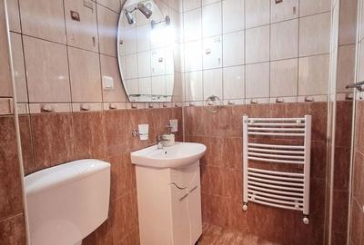 Apartament cu 4 camere decomandat în Central - 15