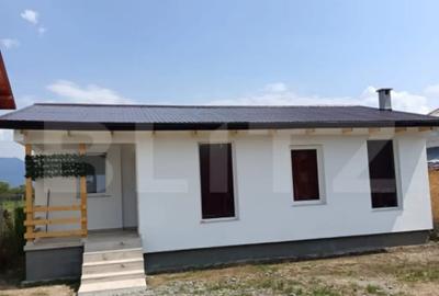 Casă cu 3 camere cu Teren 300 Mp în Unirea - 5