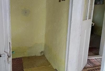Casă cu 6 camere cu Teren 2200 Mp în Stăncuța - 2