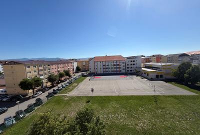 Apartament cu 3 camere decomandat în Vasile Aaron - 11