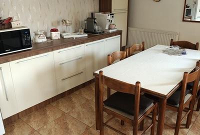 Casă cu 4 camere în Dumbrăvița - 7
