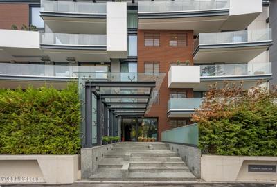 Apartament 3 dormitoare in One Charles de Gaulle - 17