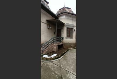 Casă cu 3 camere cu Canalizare în Central - 23