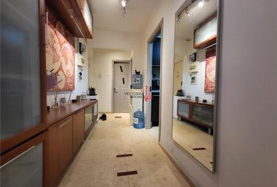 Apartament cu 4 camere semidecomandat, mobilat în Berceni - 2