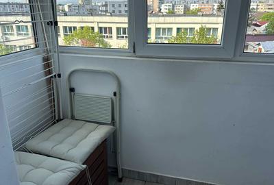 Apartament cu 3 camere decomandat în Malu Roșu - 2