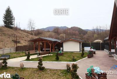 Casă cu 4 camere cu Teren 1106 Mp în Uric - 13