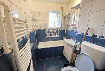 Apartament cu 2 camere semidecomandat, mobilat în P-ța Muncii