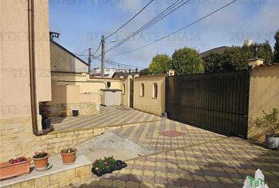 Casă individuală cu 7 camere cu Canalizare în Km 4-5 - 15