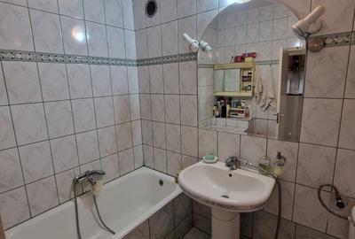 Eroii Revolutiei -  Casa  locuibila - teren 363 mp - deschidere 20.71 mp - P+1E - 3