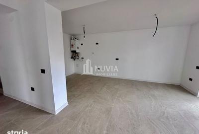 Casă cu 4 camere cu Teren 300 Mp în Cetate - 2