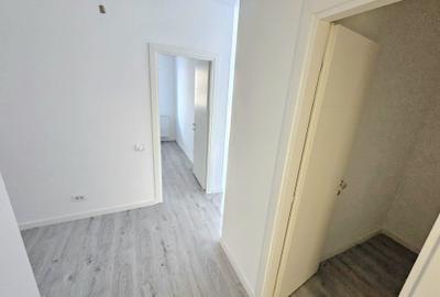 PROPRIETAR: Apartament 3 camere și 2 băi, complet echipat - bloc nou intabulat - 10