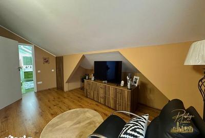 Casă cu 4 camere cu Canalizare în Sântandrei - 1