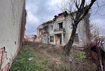 Casă individuală cu 7 camere în Dacia
