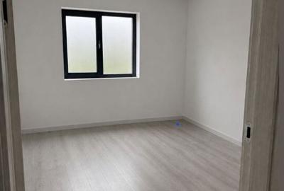Casă cu 4 camere decomandat în Domnești - 8