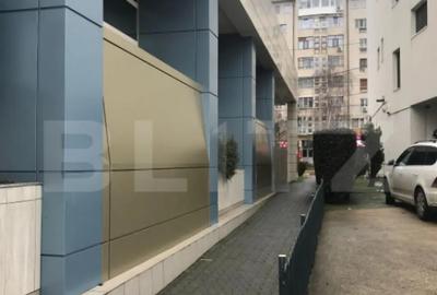 Spațiu comercial, de 290 mp, în Micro 3 - 8