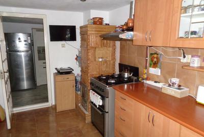 Casă cu 4 camere în Valea Călugărească - 9