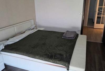 Apartament cu 4 camere decomandat în Central - 2