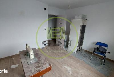 Apartament cu 3 camere decomandat în 1 Mai