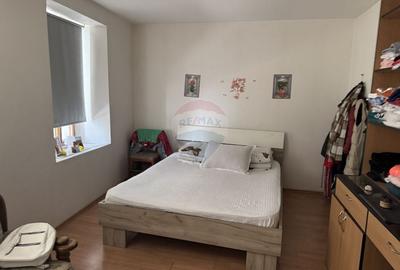 Apartament 2 camere in curte comuna - Turda, str. Avram Iancu, central - 3