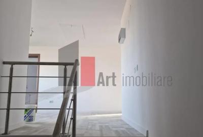 Casă cu 5 camere cu Canalizare în Central - 5