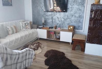 Casă cu 4 camere cu Teren 30000 Mp în Fârtățești - 3