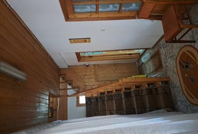 Casă cu 5 camere în Central - 2