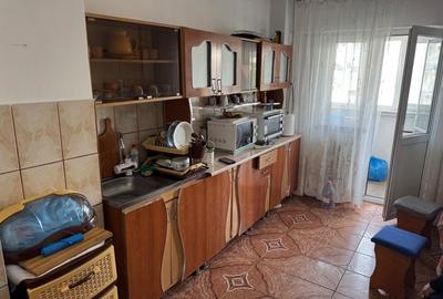 3 camere decomandate  in Crihala - Spitalul Judetean (Bd. Splai Mihai Viteazu) - 5