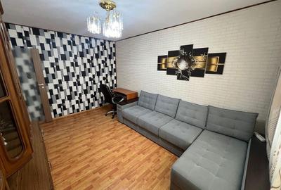 Apartament cu 3 camere decomandat în Podu Roș - 5