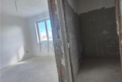 Duplex cu 5 camere cu Canalizare în Moșnița Nouă - 7