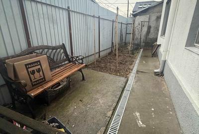 Casă cu 4 camere în Nicolae Bălcescu - 1