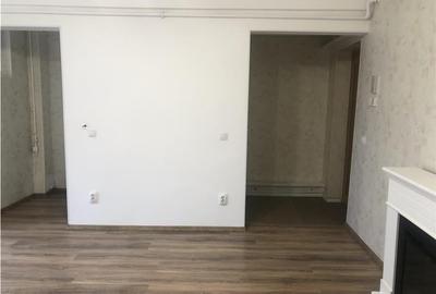 OFERTA SPATIU  pretabil frizerie | birou | manichiura | Centru Civic - 4