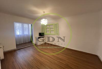 Apartament cu 4 camere decomandat în 1 Mai - 1