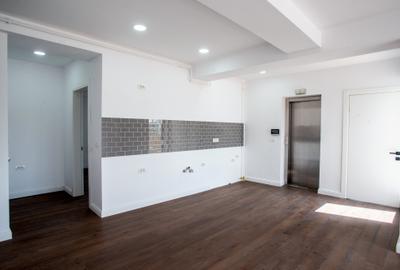 Penthouse cu 2 camere semidecomandat în Polonă - 7