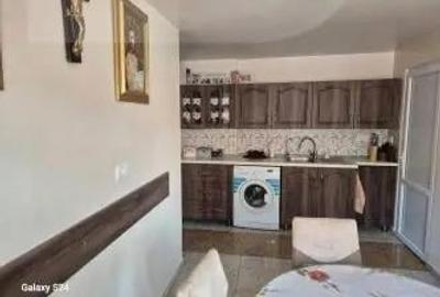 Casă cu Teren 350 Mp în Central