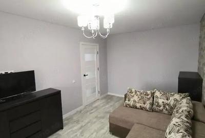 Apartament cu 2 camere decomandat în Titan