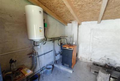 Casă individuală cu 3 camere cu Canalizare în Ciclova Română - 11