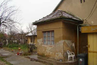 Casă cu 3 camere în UMT