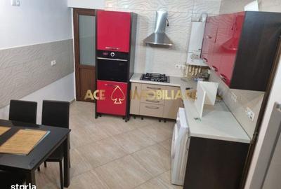 Casă cu 4 camere cu Canalizare în Central - 1