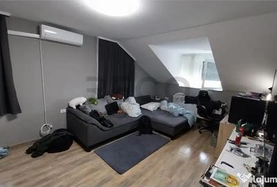 Casă cu 7 camere cu Teren 2203 Mp în Sântion - 2
