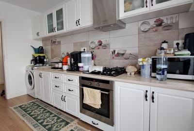 Apartament cu 3 camere decomandat în Recea - 1