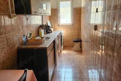 Apartament cu 3 camere, mobilat în Central - 3