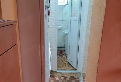 Garsonieră decomandată în Central - 7