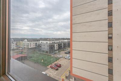 Apartament cu 3 camere semidecomandat, mobilat în Tractorul - 8