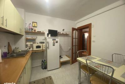 Apartament cu 3 camere decomandat în Micro 5 - 2