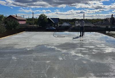 Casă cu 3 camere în Poiana Lacului - 1