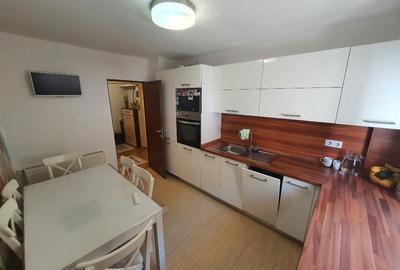 Apartament cu 3 camere decomandat, mobilat în Central - 9