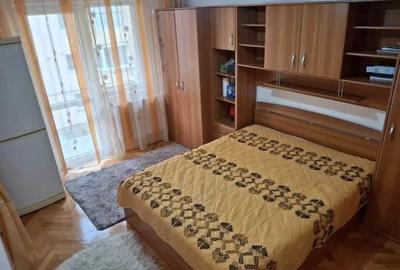 Garsoniera etaj 2 in zona Peco Milea - 1