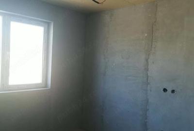 Apartament cu 3 camere semidecomandat în Central - 4