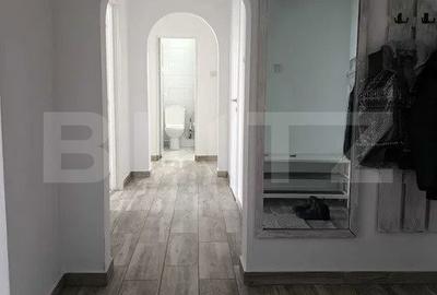 Apartament cu 3 camere decomandat în Micro 6 - 5